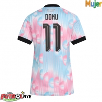 Camiseta Bélgica Jeremy Doku #11 Visitante Equipación para mujer Mundial 2026 manga corta